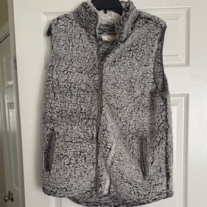 Thread & Supply- Super Soft Charcoal Sherpa Vest